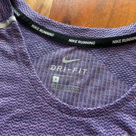 Nike Dri-FIT TechKnit Ultra Running Singlet - Picture 3 of 7